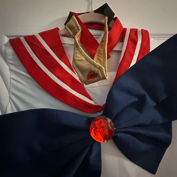 Sailor Mars Cosplay - Picture 2 of 6